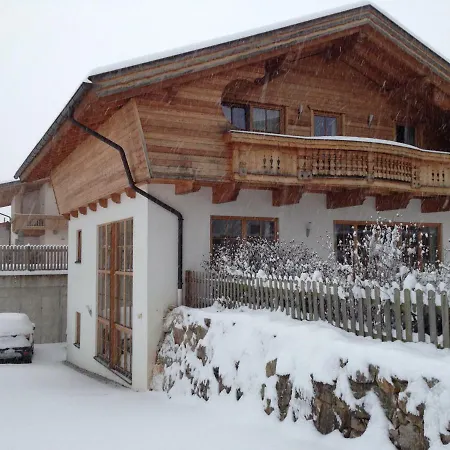 Ado's Haus * Niederau